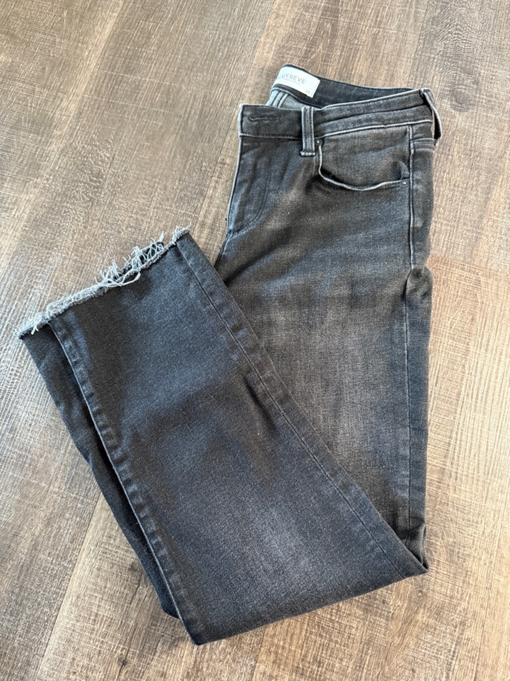 Evereve Black Frayed Hem Ankle Jeans